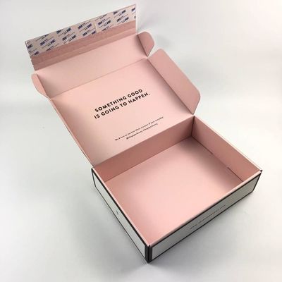 CMYK 색깔이 박스 빛깔 물결모양 우편물 박스를 패키징하여 재활용한 4에게 의상을 입히세요