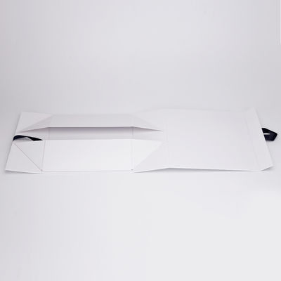 의류를 위한 접힌 자기를 띤 185g 공상 페이퍼 화이트 패키징 박스