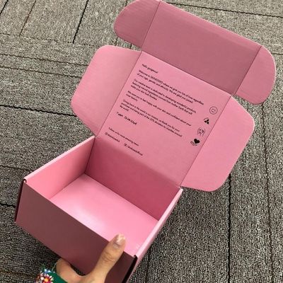 CMYK 화장용 운송 박스 28*15*6cm을 출력하는 물결모양 벌충